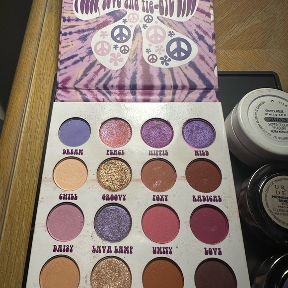 Makeup bundle - Picture 5 of 9